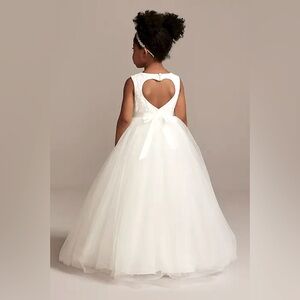 David’s Bridal Flower Girl Dress Heart Back Cut-out Size 8